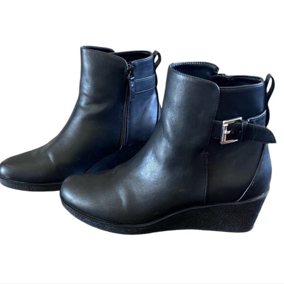 Aerosoles Bonnie Ankle Boots size 8 WIDE - Picture 1 of 7